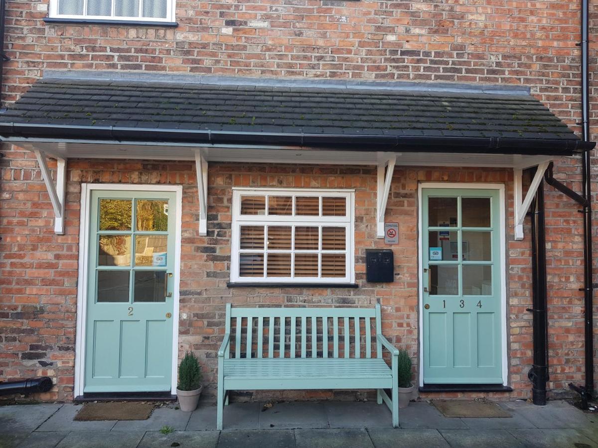 クルー Red Cow Nantwich Bed & Breakfast エクステリア 写真