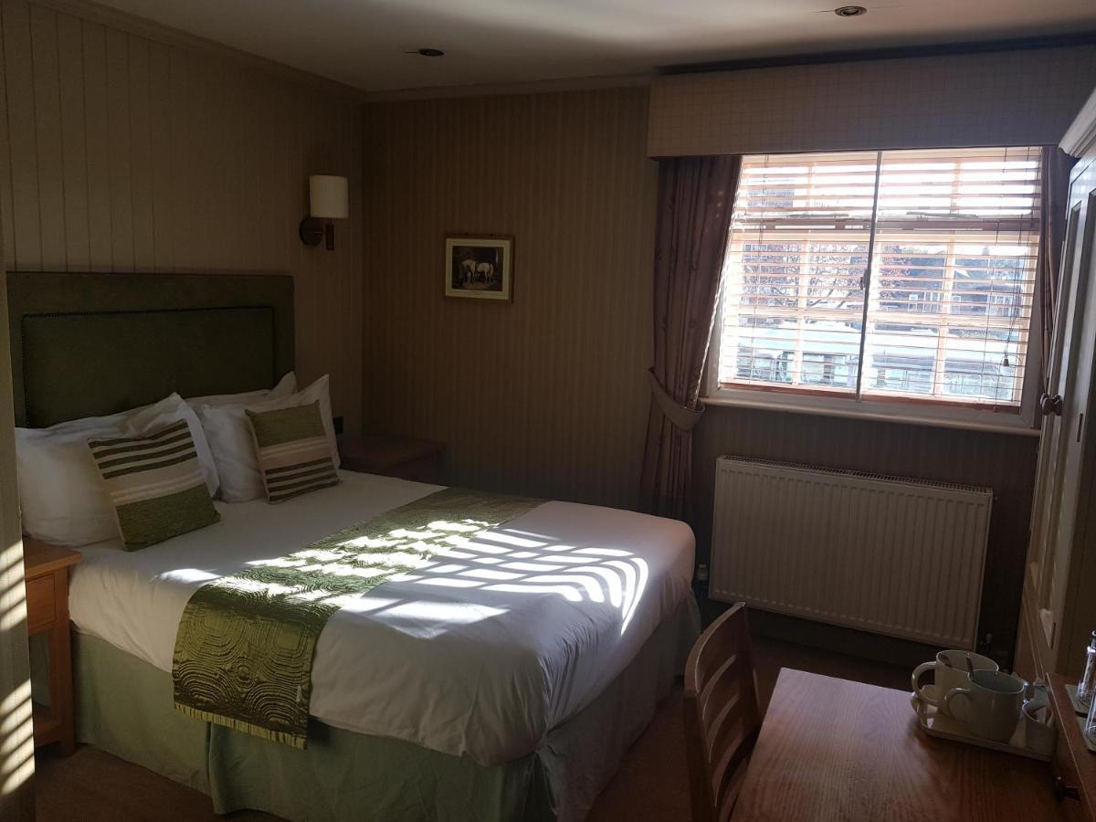 クルー Red Cow Nantwich Bed & Breakfast エクステリア 写真